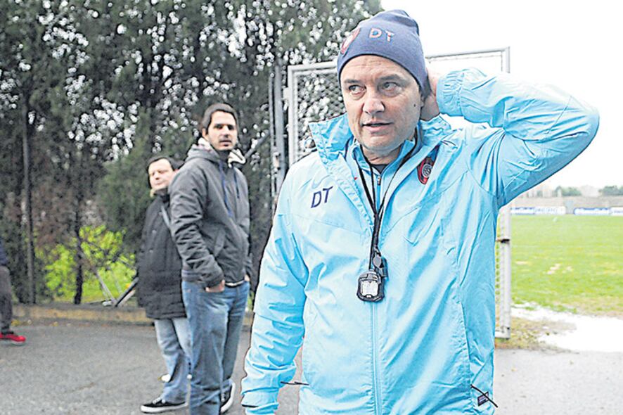 El técnico Aguirre quiere que San Lorenzo supere la irregularidad de los últimos partidos.