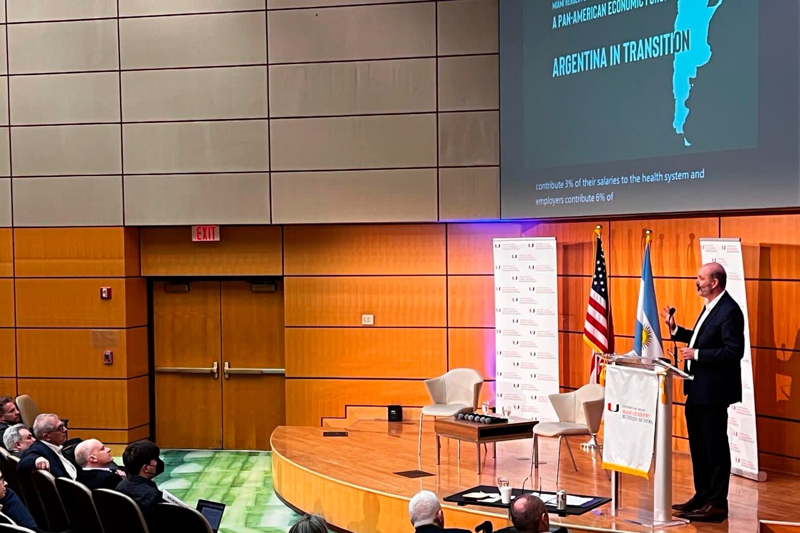 Sturzenegger y un mapa sugestivo: ¿dónde están las Malvinas?