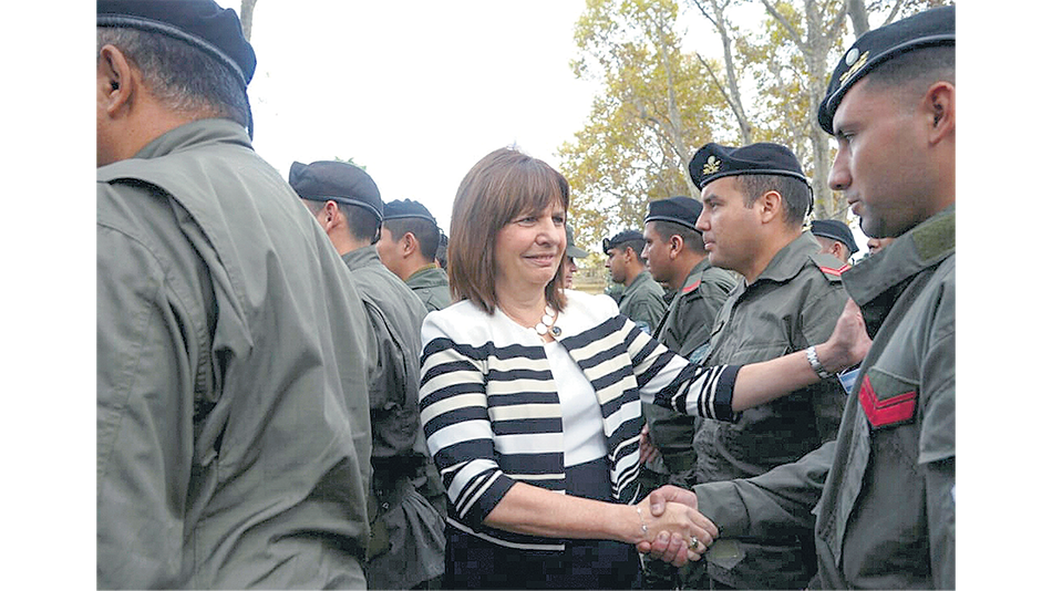 La ministra redobló su apuesta por las fuerzas represivas.