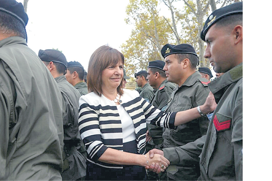 La ministra redobló su apuesta por las fuerzas represivas.