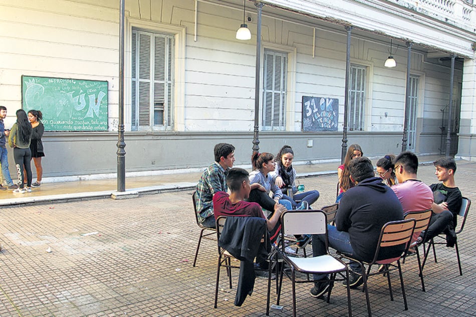 Alrededor de treinta escuelas fueron tomadas por los alumnos para exigir información sobre la reforma.