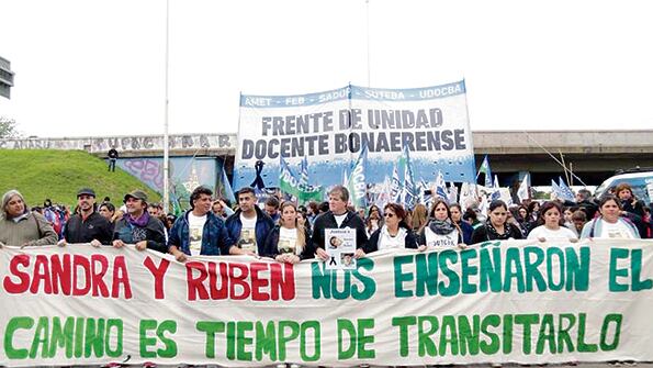 La manifestación recordó a Sandra Calamano y Rubén Rodríguez.