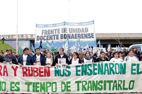 La manifestación recordó a Sandra Calamano y Rubén Rodríguez.