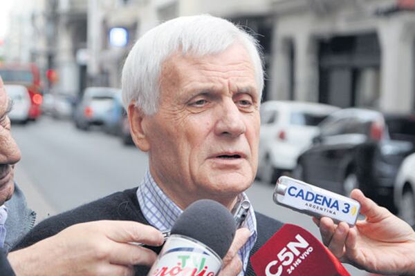 “Sólo obtuvimos esta oferta que es una burla”, aseguró Caló sobre la oferta de 12 por ciento de aumento.