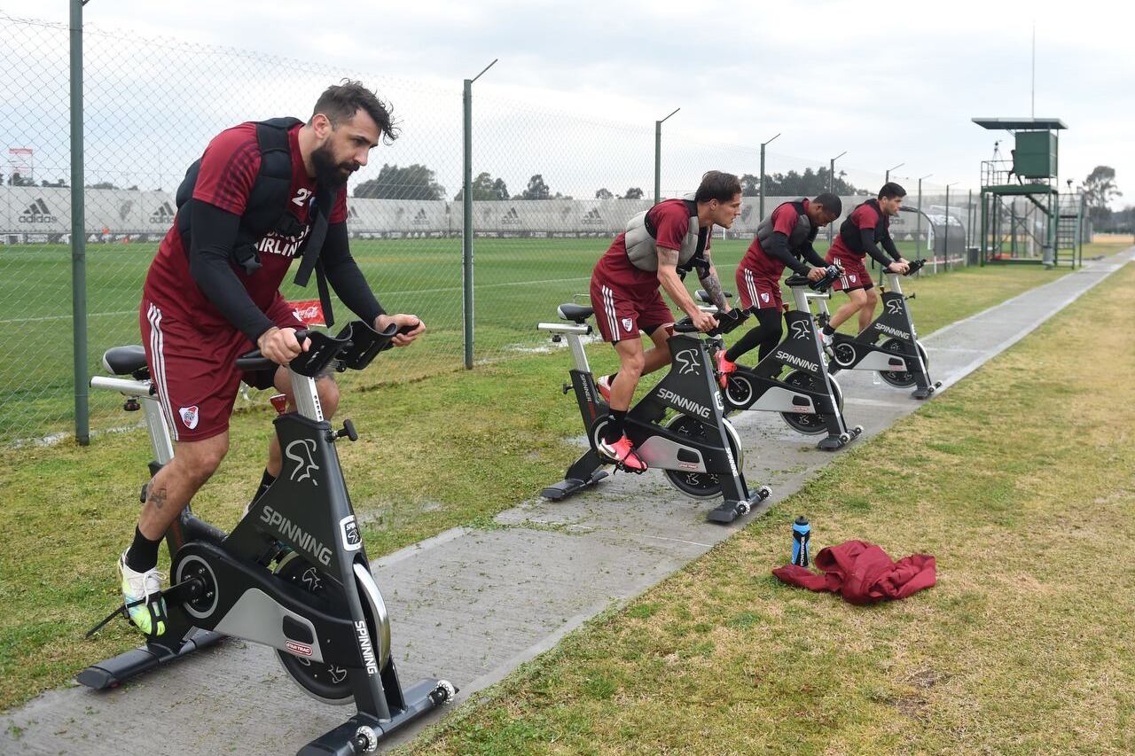River se prepara en Ezeiza para visitar a San Pablo, el 17 en Brasil.