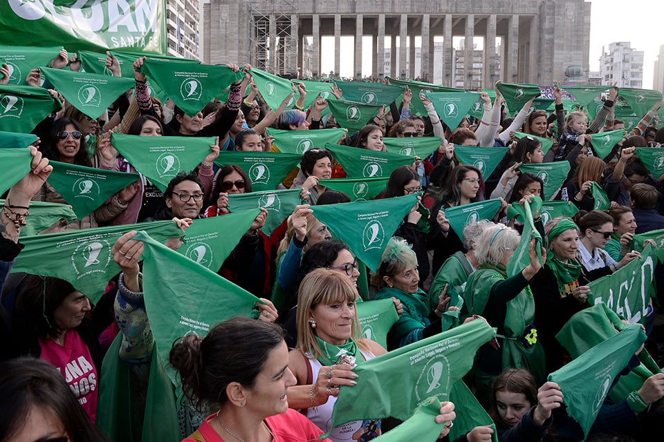 "Nuestro pañuelo verde está en todo el mundo", dijo la pionera Martha Rosenberg.