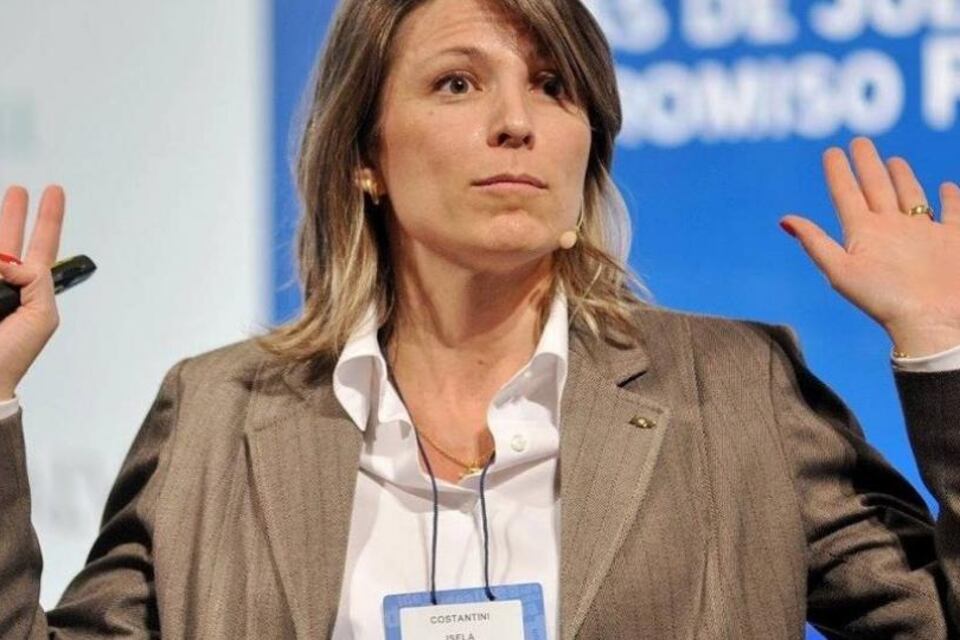 Costantini dejó entrever que Dietrich la echó por no acceder a hacer el ajuste que pretendía.