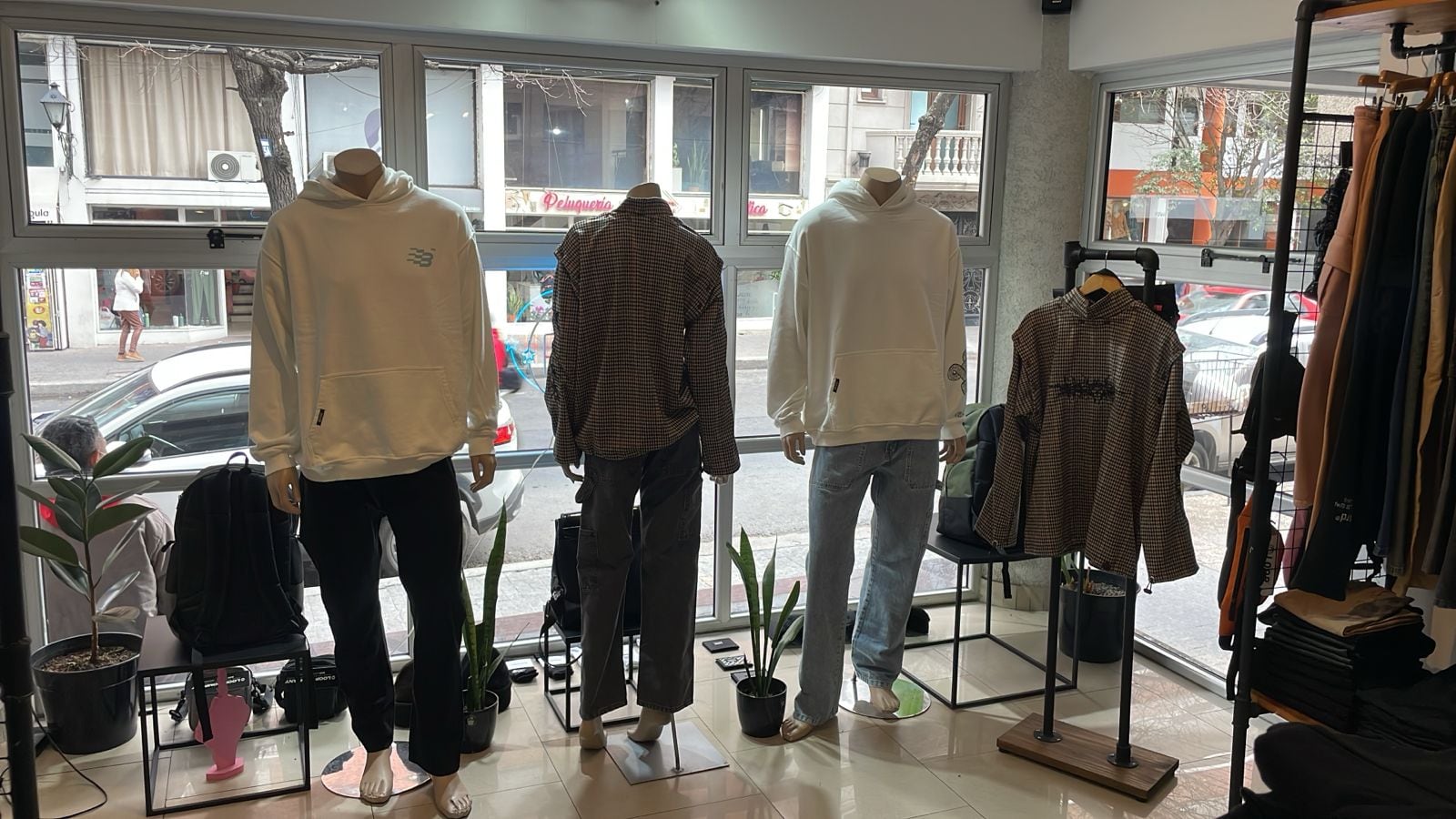 La producción manufacturera acumula una retracción de 19,1% en los primeros cinco meses del año.