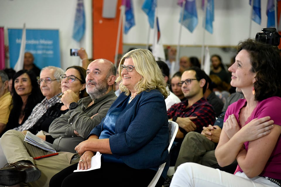 Caruana, Balagué y Meier en la primera fila del FAS.