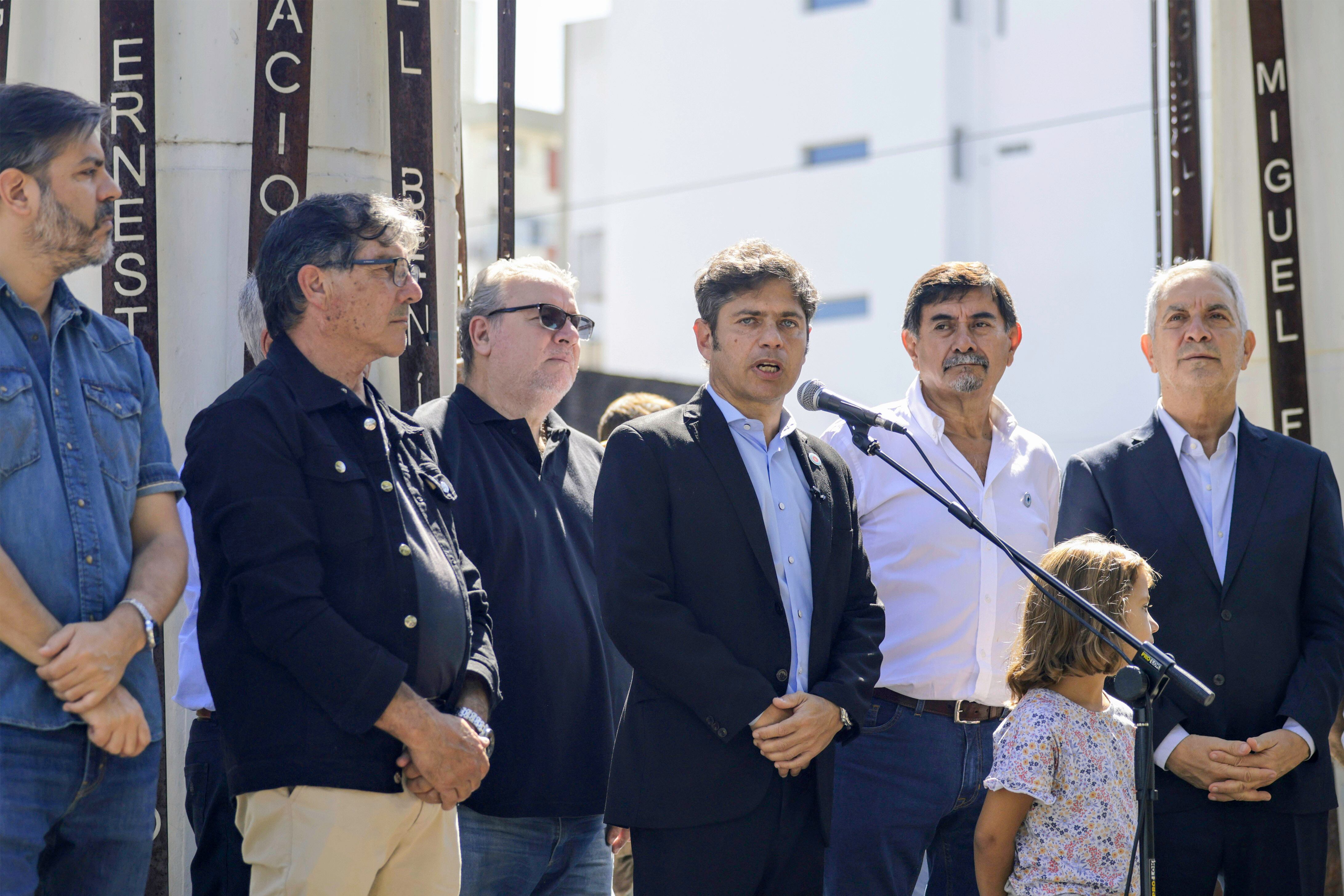 Kicillof encabezó el acto central de la Porvincia en La Plata.