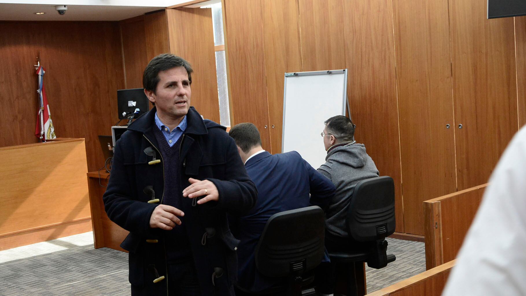 El fiscal Schiappa Pietra en primer plano. Atrás, Gómez, condenado.