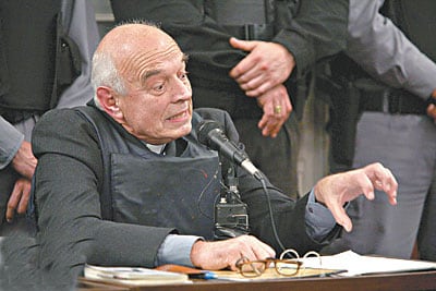 Von Wernich, durante el juicio en el que lo condenaron a perpetua. 