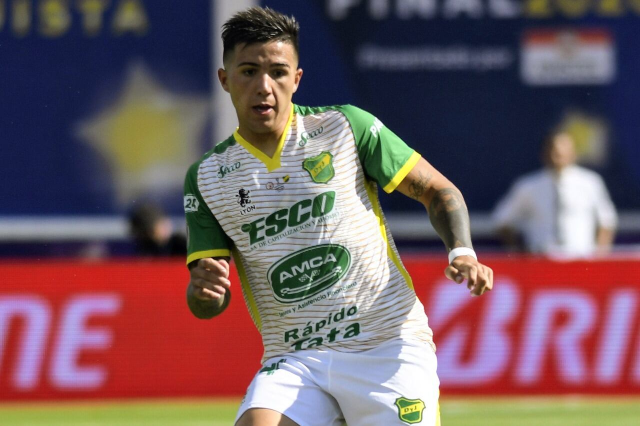 Enzo Fernández la rompió en Defensa y ahora River lo quiere