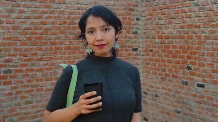 Le escritora mexicana Olivia Teroba