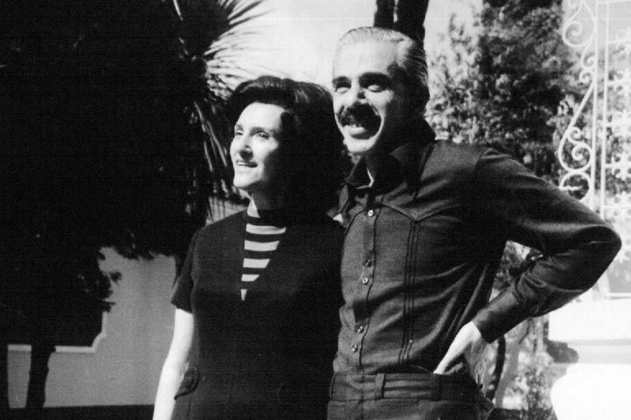 Firma del convenio entre la familia Ragone y el Archivo de Salta