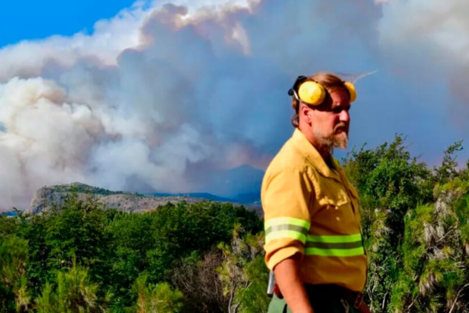 El incendio que comenzó el 25 de enero sobre el noroeste del Chubut consumió gran parte del bosque nativo y la formación arbustiva del Parque Nacional Los Alerces.