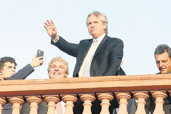 El foco en el contrato social y la idea de “incorporar a todos” despertó adhesiones.