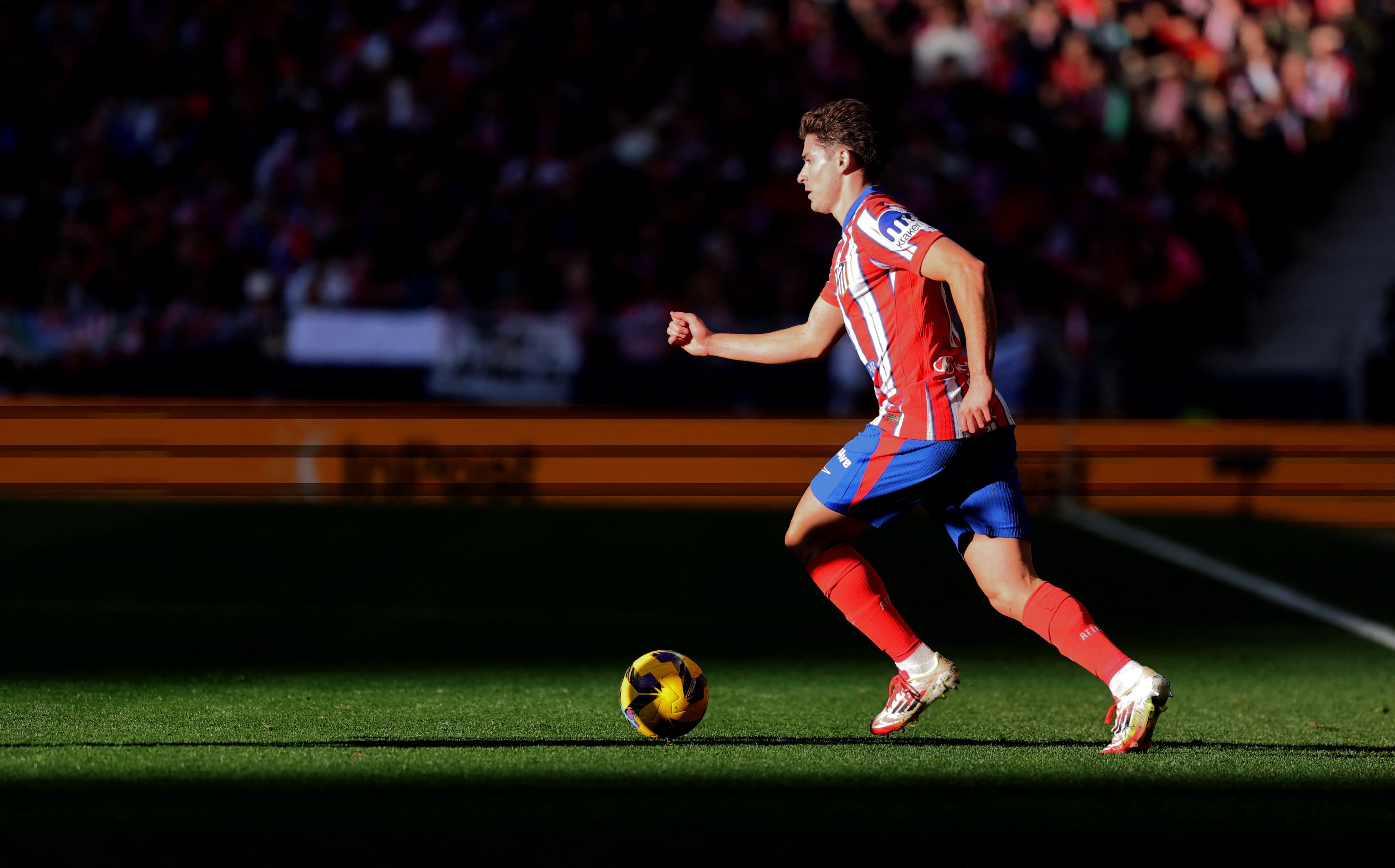 Julián Alvarez, pura potencia en el ataque colchonero