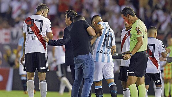 El encontronazo Coudet-Centurión en el Monumental.