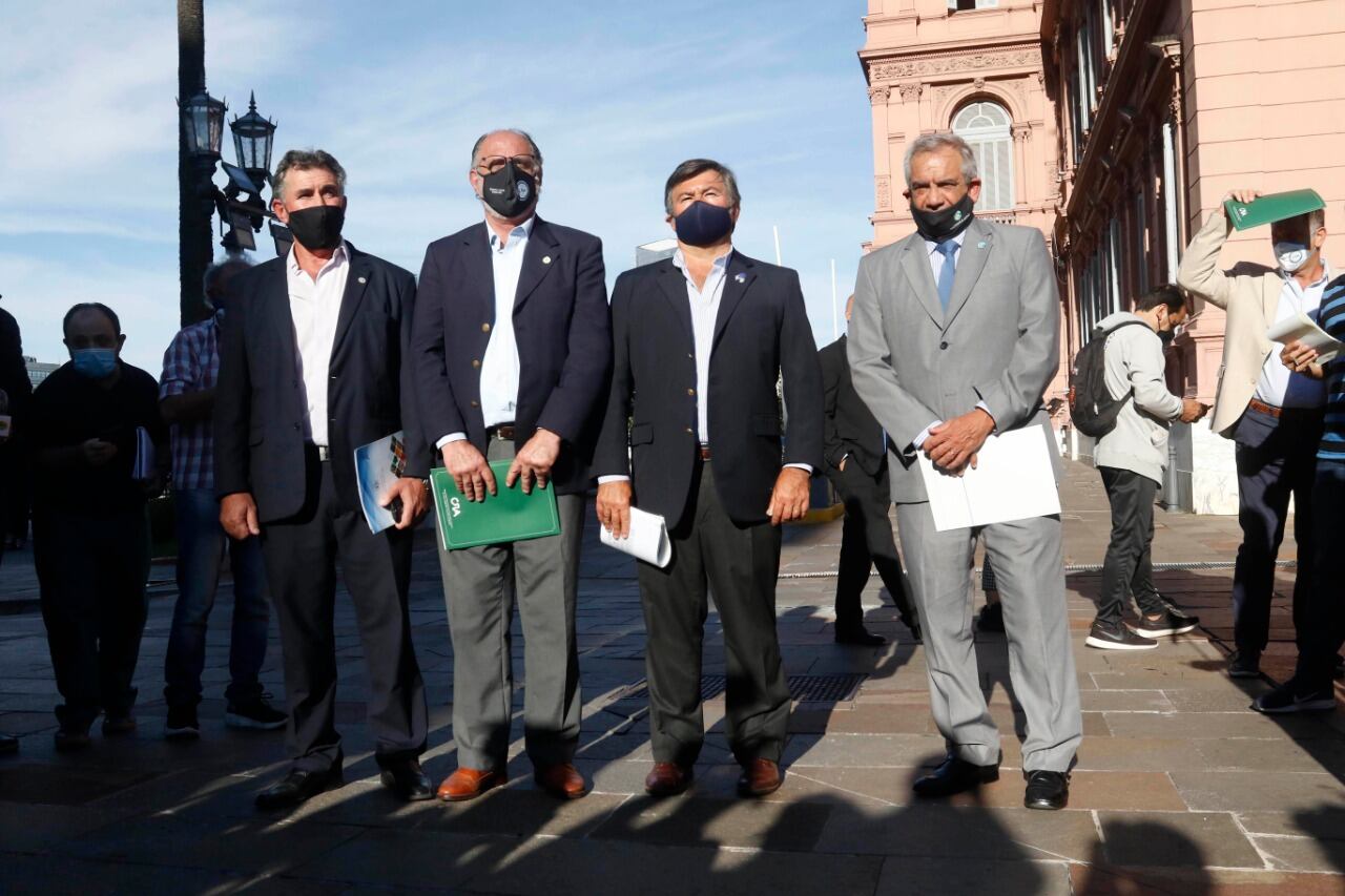 Achetoni, Chemes, Pelegrina y Iannizzotto, los cuatro presidentes de las entidades de la Mesa de Enlace.