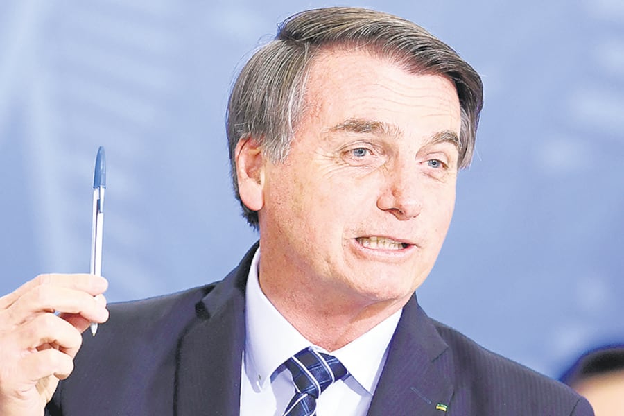 Bolsonaro comenzó a cumplir su promesa de campaña de erradicar la “ideología de género”.