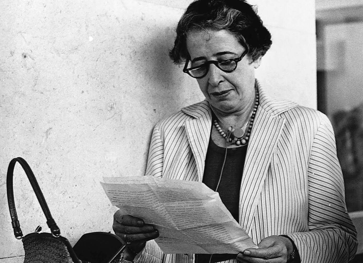 Hannah Arendt asistió al juicio a Eichmann, y ahí conceptualizó la banalidad del mal.