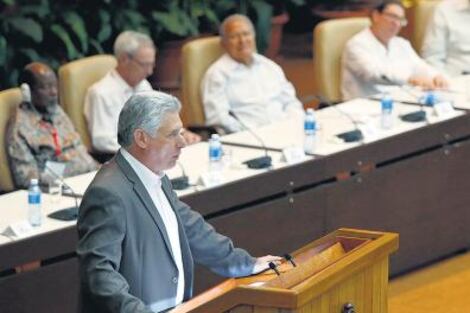 El presidente de Cuba, Miguel Díaz-Canel, saludó este domingo el "nuevo rumbo" que eligió el pueblo estadounidense en las elecciones del 3 de noviembre.