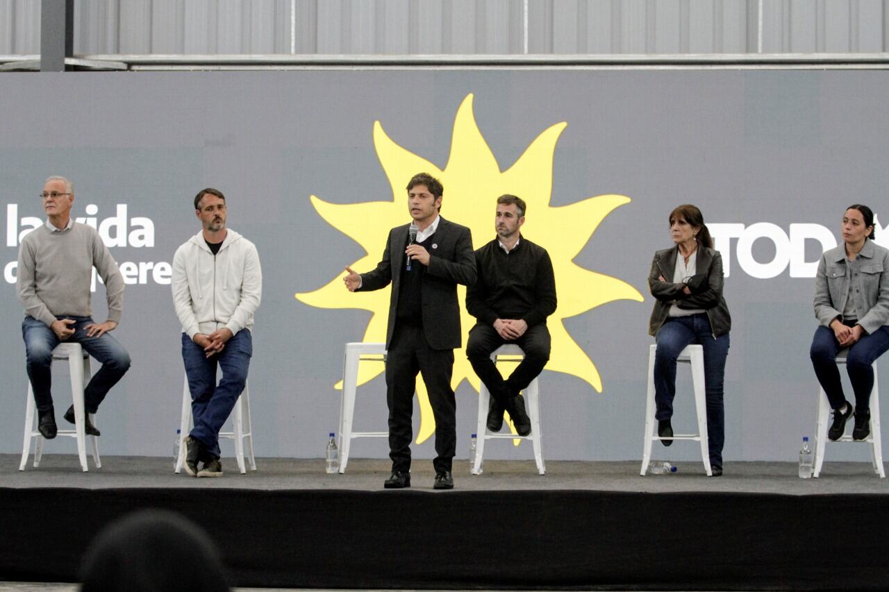 El Frente de Todos realizó el Plenario de Juventudes en el distrito de Pilar junto al gobernador de la Provincia de Buenos Aires, Axel Kicillof, el intendente Federico Achával y los principales candidatos que integran la lista de la coalición.