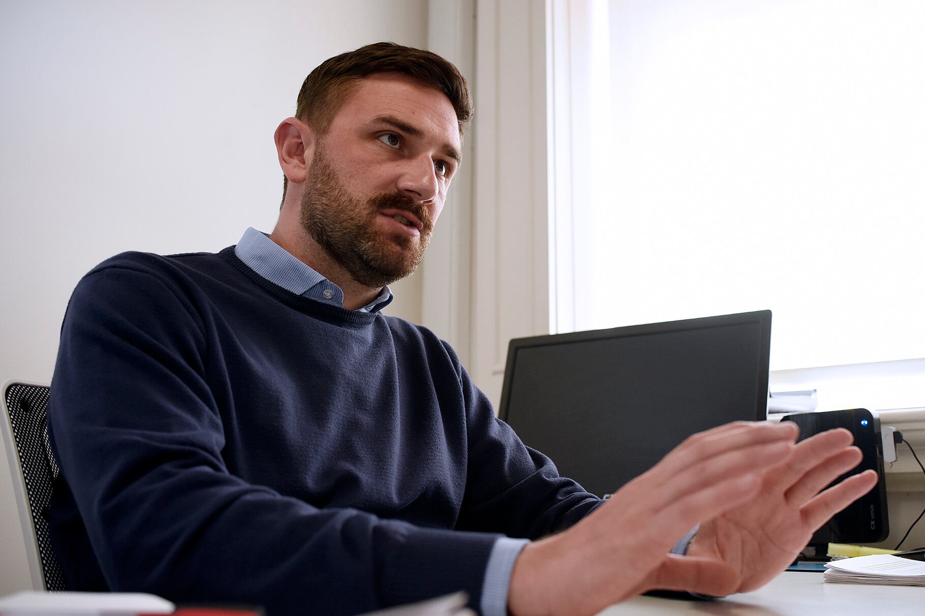 Estévez sostiene que "macrismo y kirchnerismo son funcionales uno al otro".