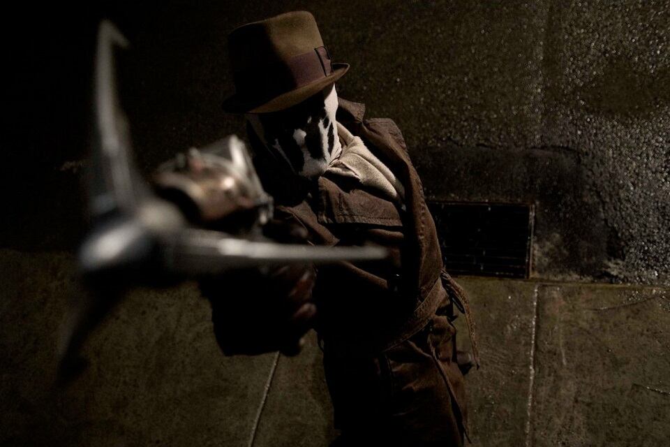 La adaptación a TV de Watchmen, en manos de Damon Lindelof, sigue la línea de héroes oscuros y trastornados.