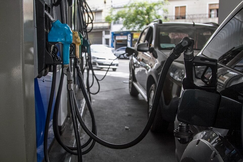 Combustibles: las petroleras aumentaron sus precios