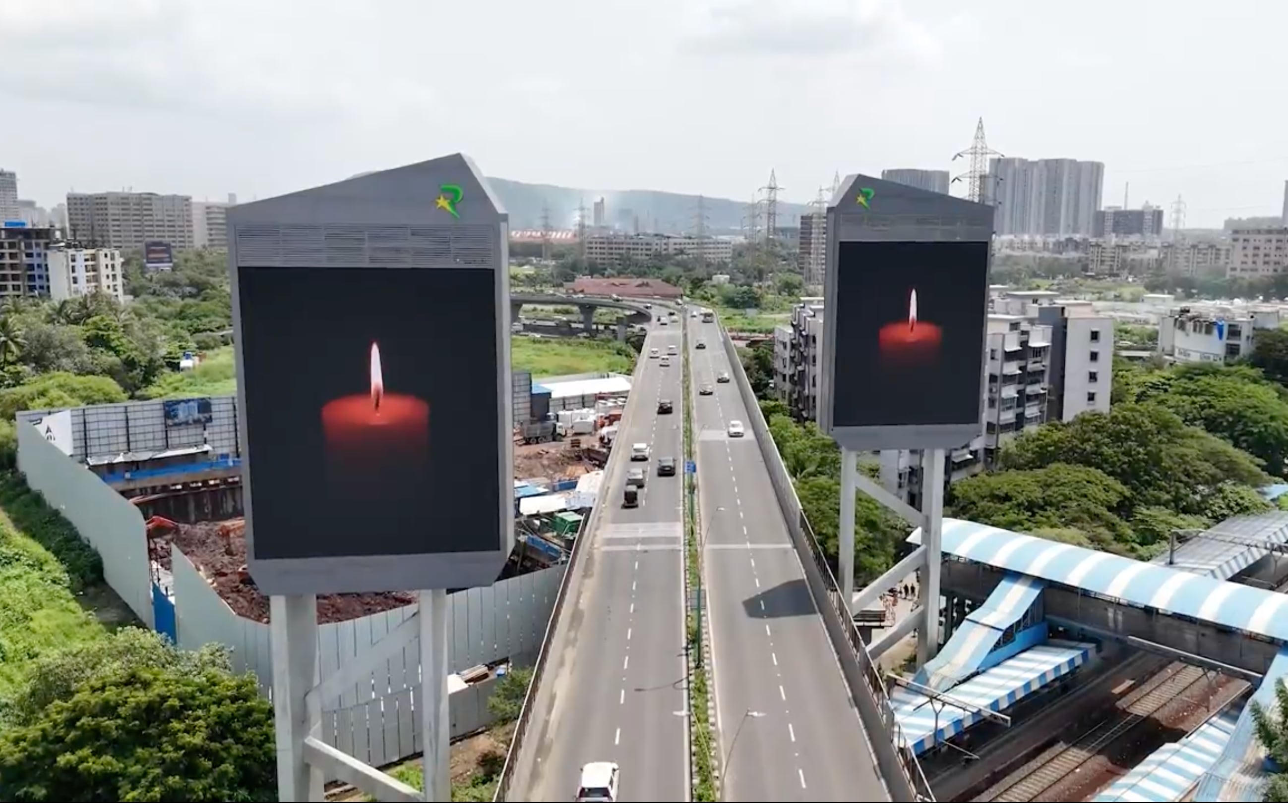 Mumbai, una de las 130 ciudades que mostró la vela de la Paz en 2024.