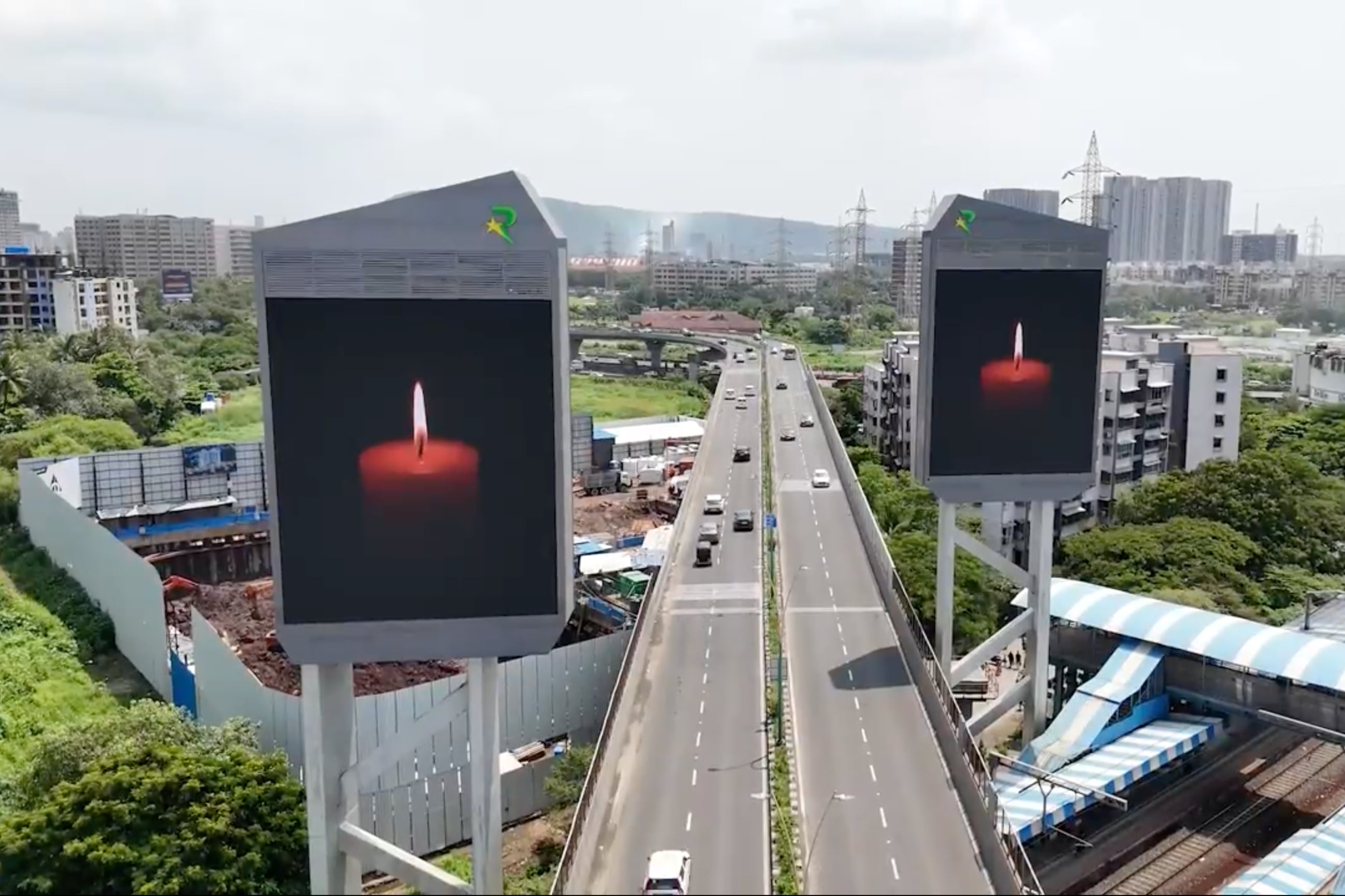 Mumbai, una de las 130 ciudades que mostró la vela de la Paz en 2024.