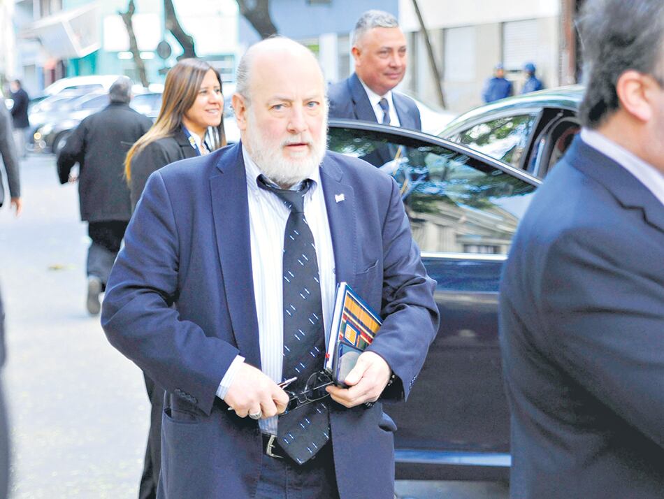 El juez Claudio Bonadio debe resolver el destino de los indagados en la causa Los Sauces.