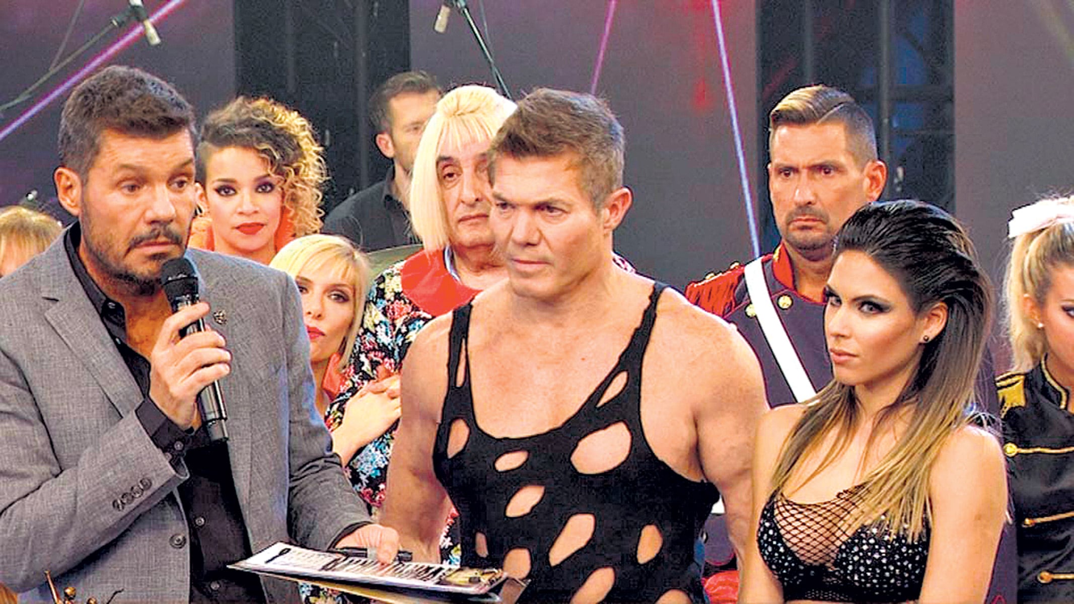 Randazzo vs. Burlando: bailar con la más fea.