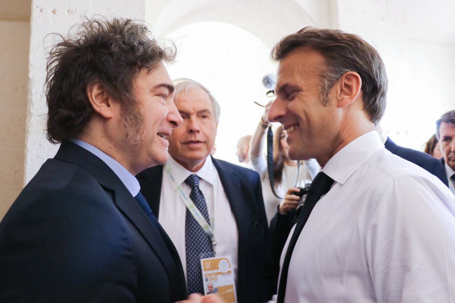 Javier Milei y Emmanuel Macron, cara a cara.