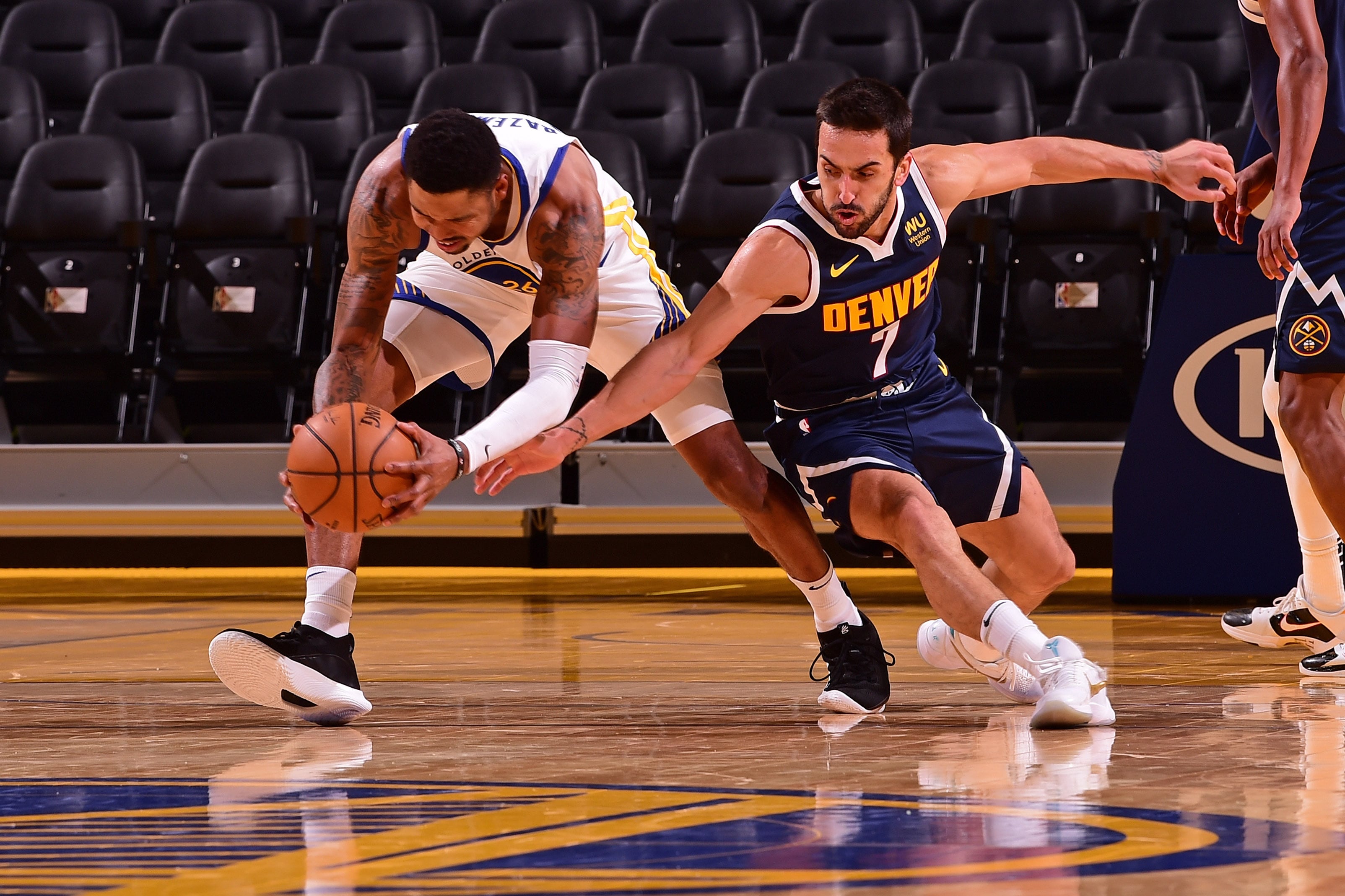 Tres partidos con la camiseta de Denver y ya se ganó el respeto del vestuario.