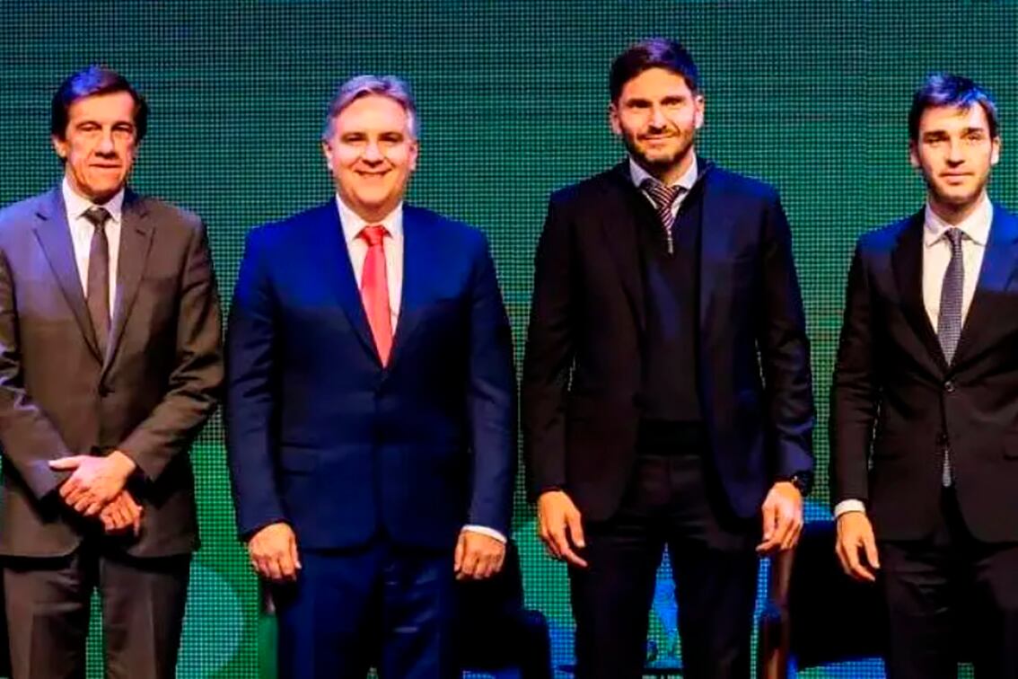 Sadir, Llaryora, Pullaro y Torres, alguno de los gobernadores del frente.
