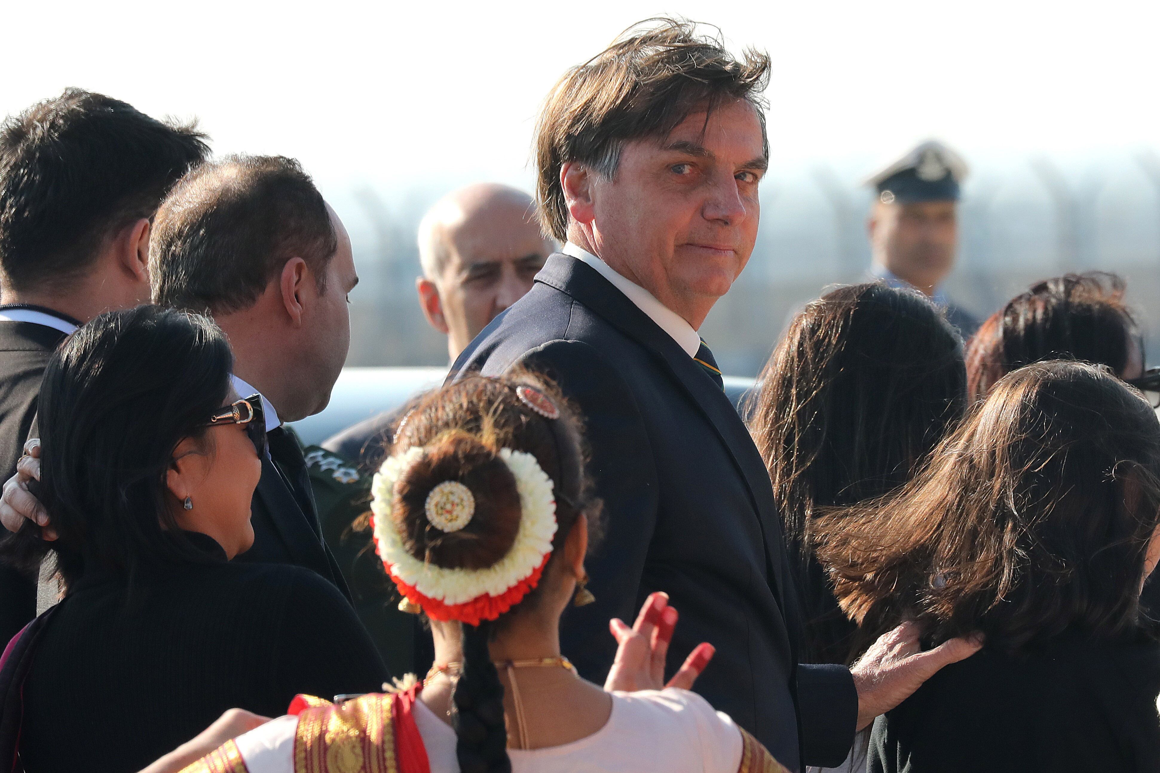 Bolsonaro en aterriza en Nueva Delhi, India, donde se encuentra de visita.