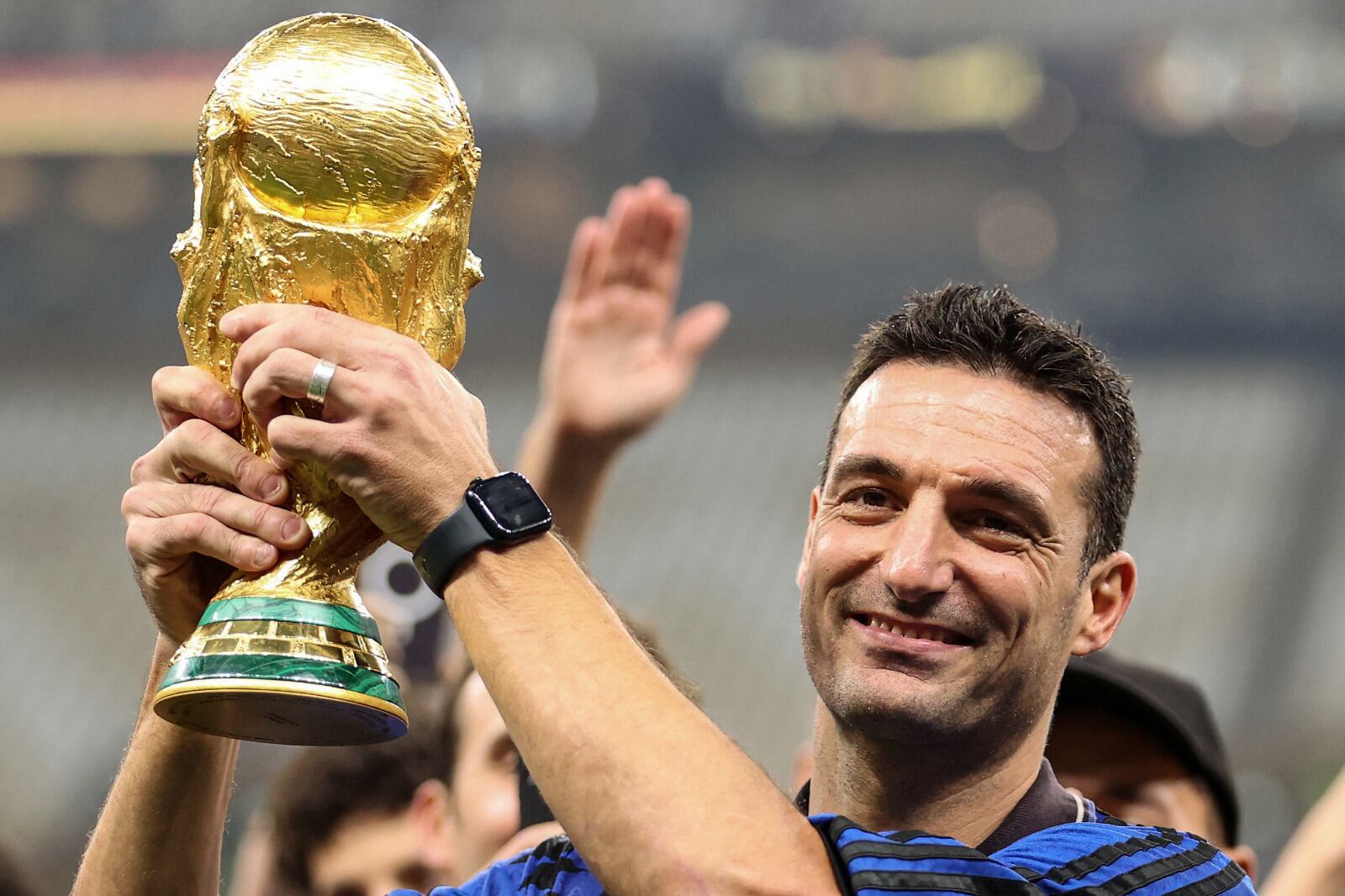 Scaloni no para de recibir reconocimientos tras el Mundial.