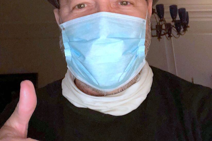 El autor de "Pedro Navaja" prepara un tema junto a otros músicos para dar "apoyo moral" a los panameños.