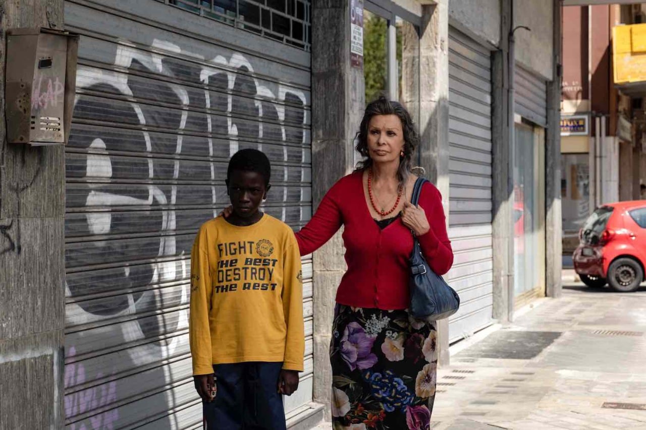 "La vida ante sí", el primer protagónico de Loren en más de una década, puede significarle otro guiño del Oscar.