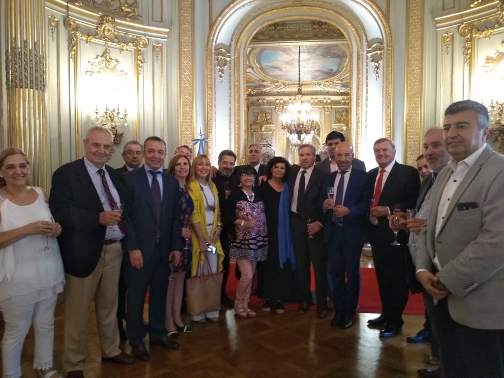 Felipe Solá y los legisladores de Parlasur durante el encuentro en la Cancillería.