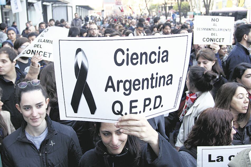 Una protesta de científicos en la era macrista por el recorte de presupuesto en el sector.