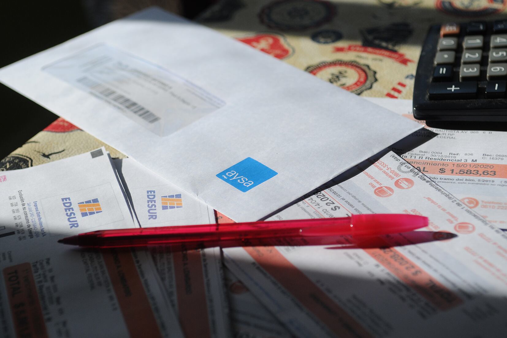 La imposición de tarifas excesivas para contemplar la rentabilidad microeconómica constituyen un factor de estancamiento económico a largo plazo.