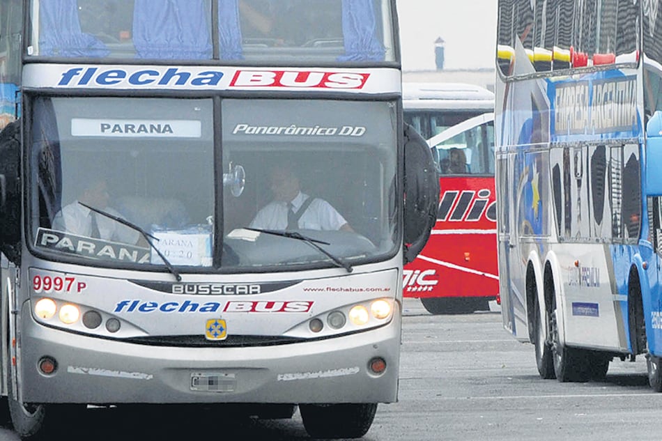 La empresa Flecha Bus presentó una situación de crisis por caída en la demanda de larga distancia y por la pérdida de subsidios.