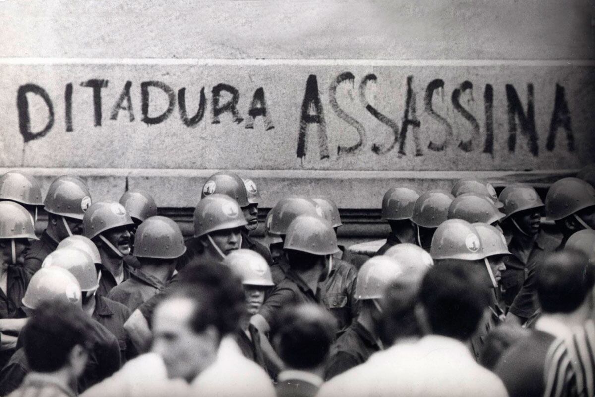 La dictadura militar que gobernó a Brasil entre 1964 y 1985 cometió innumerables violaciones a los D.D.HH. que siguen impunes.