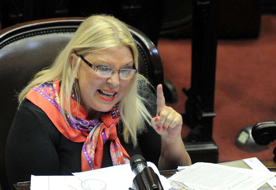 “No van a tener los votos para todo lo que quiera la Cancillería", advirtió Carrió.