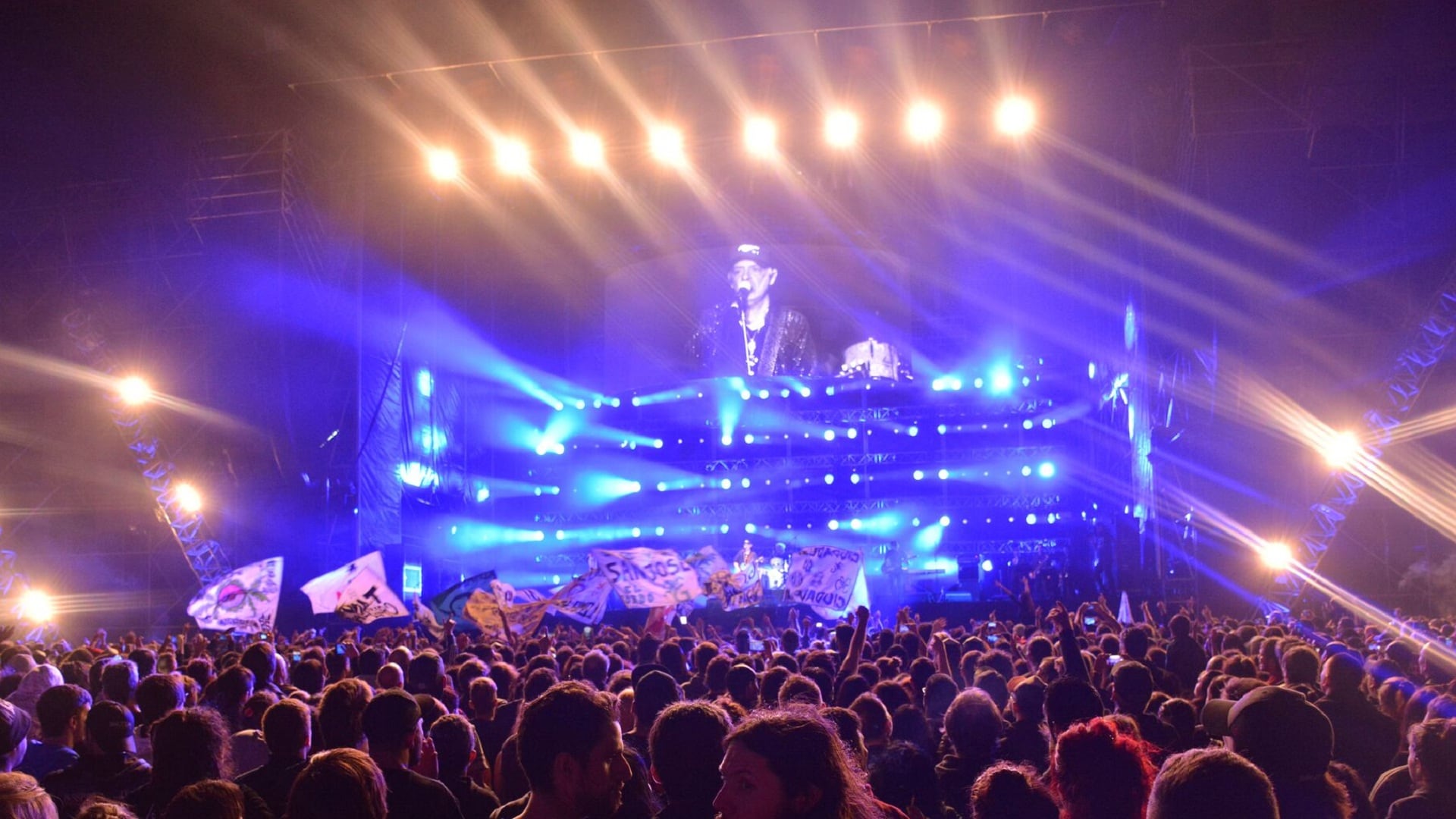 Los Ratones Paranoicos pisaron fuerte en este festival que unió jóvenes como Cazzu, El Kuelgue o XXL Irione.