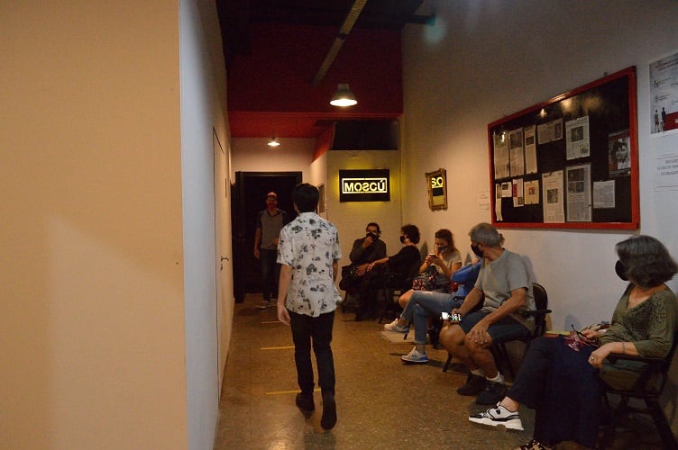 La sala Moscú abrió en nueva sede, ampliada, en medio de la pandemia.